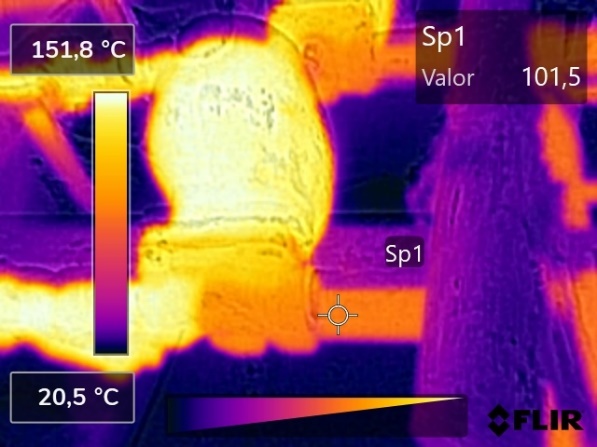 Imagem termográfica de um purgador em operação